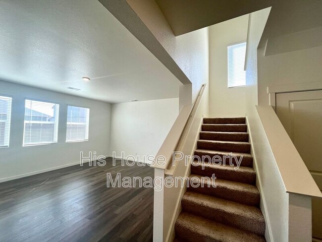 Building Photo - 5001 Abigar St