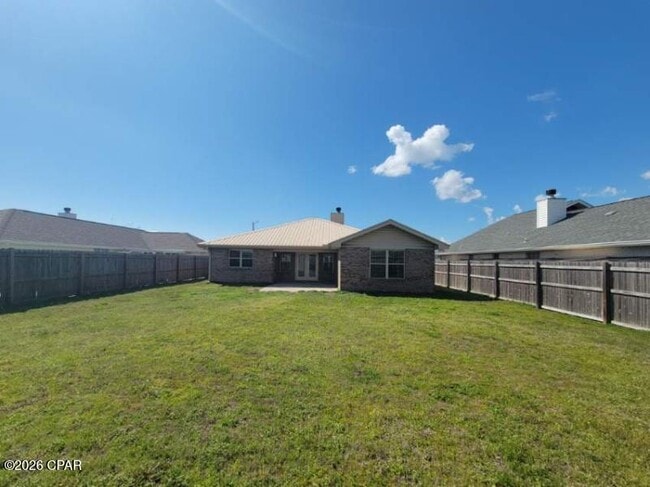 Building Photo - 2406 Maple Ct