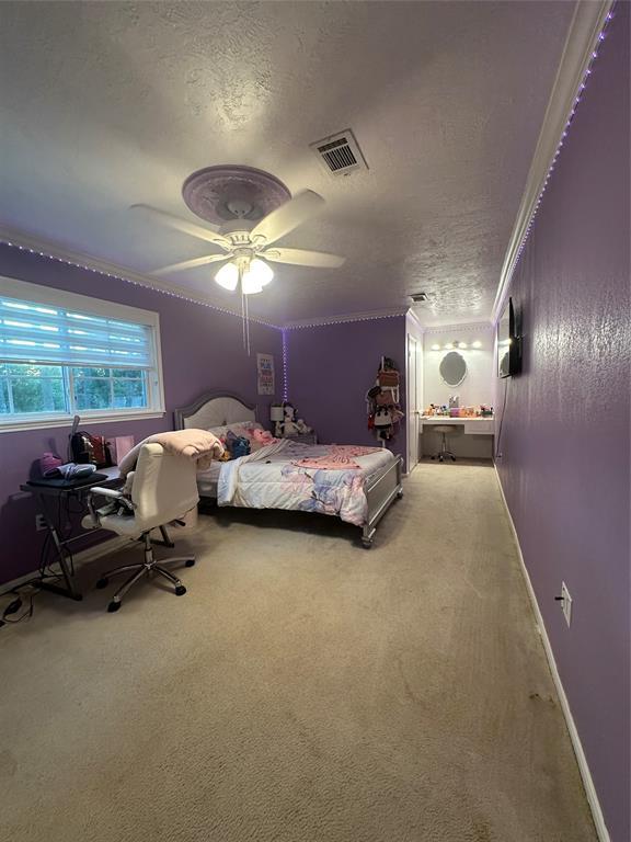 Building Photo - 1111 Doral Ln