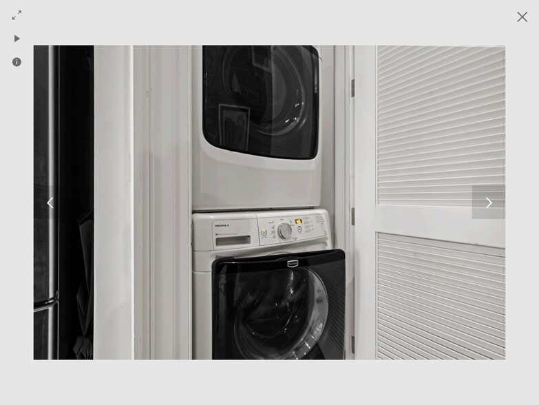 Building Photo - 901 D St NE