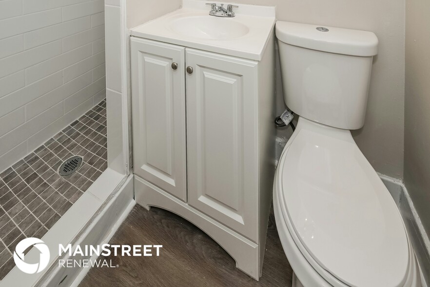 Building Photo - 4602 Anvers Blvd