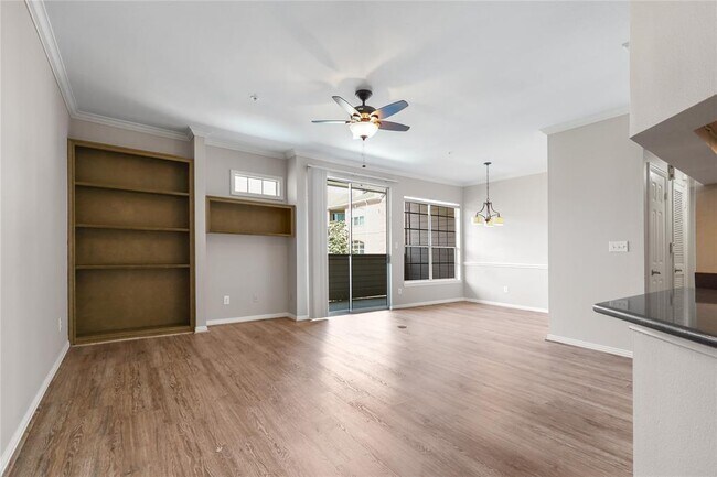Building Photo - 2111 Welch St
