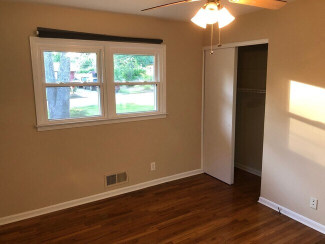 Building Photo - Charming 3BR House in Atlanta