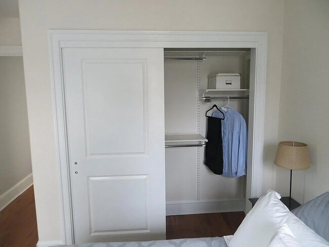 Building Photo - 1639 Carpenter St