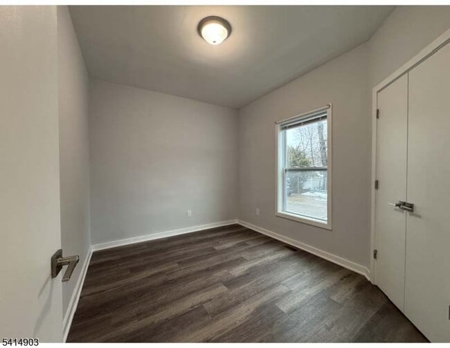 Building Photo - 139 Claremont Ave