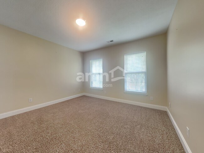 Building Photo - 5217 Trumpet Vine Ln