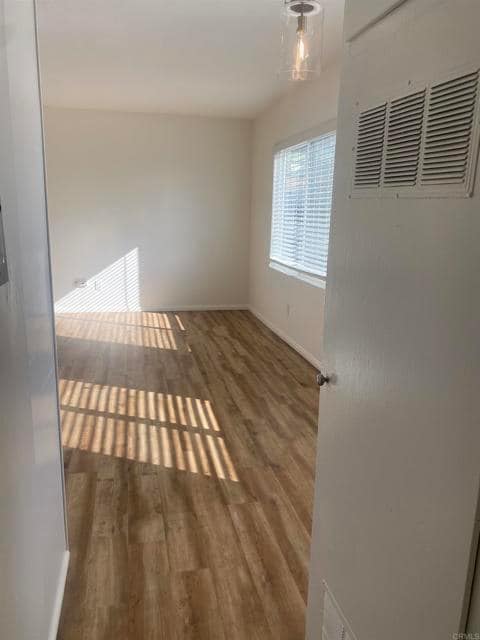 Building Photo - 721 S Cedros Ave