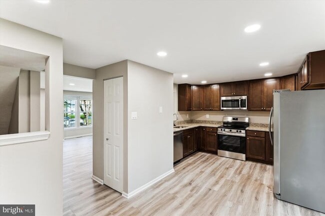 Building Photo - 8345 Silver Trumpet Dr