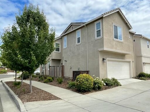 Building Photo - 3963 Samuelson Way