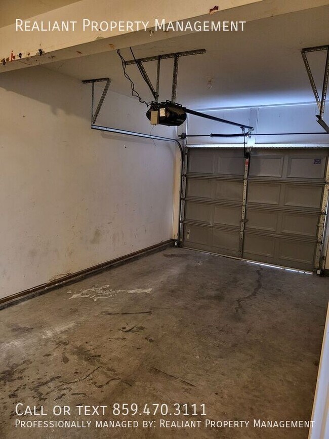 Building Photo - 632 Big Bear Ln