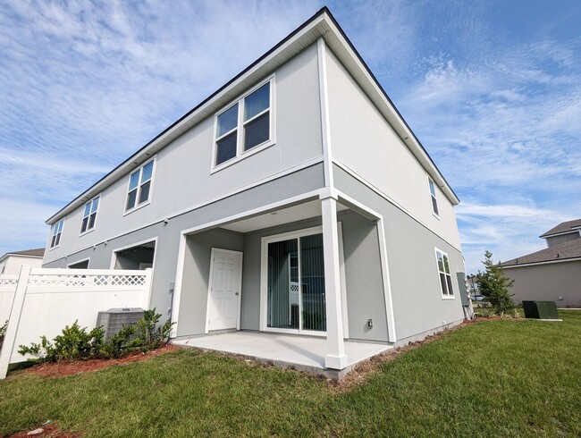 Building Photo - REDUCED RATE ON THIS 18mo LEASE (15mo & 12mo also available) AND WAIVED $250 Admin Fee (app. fee ...