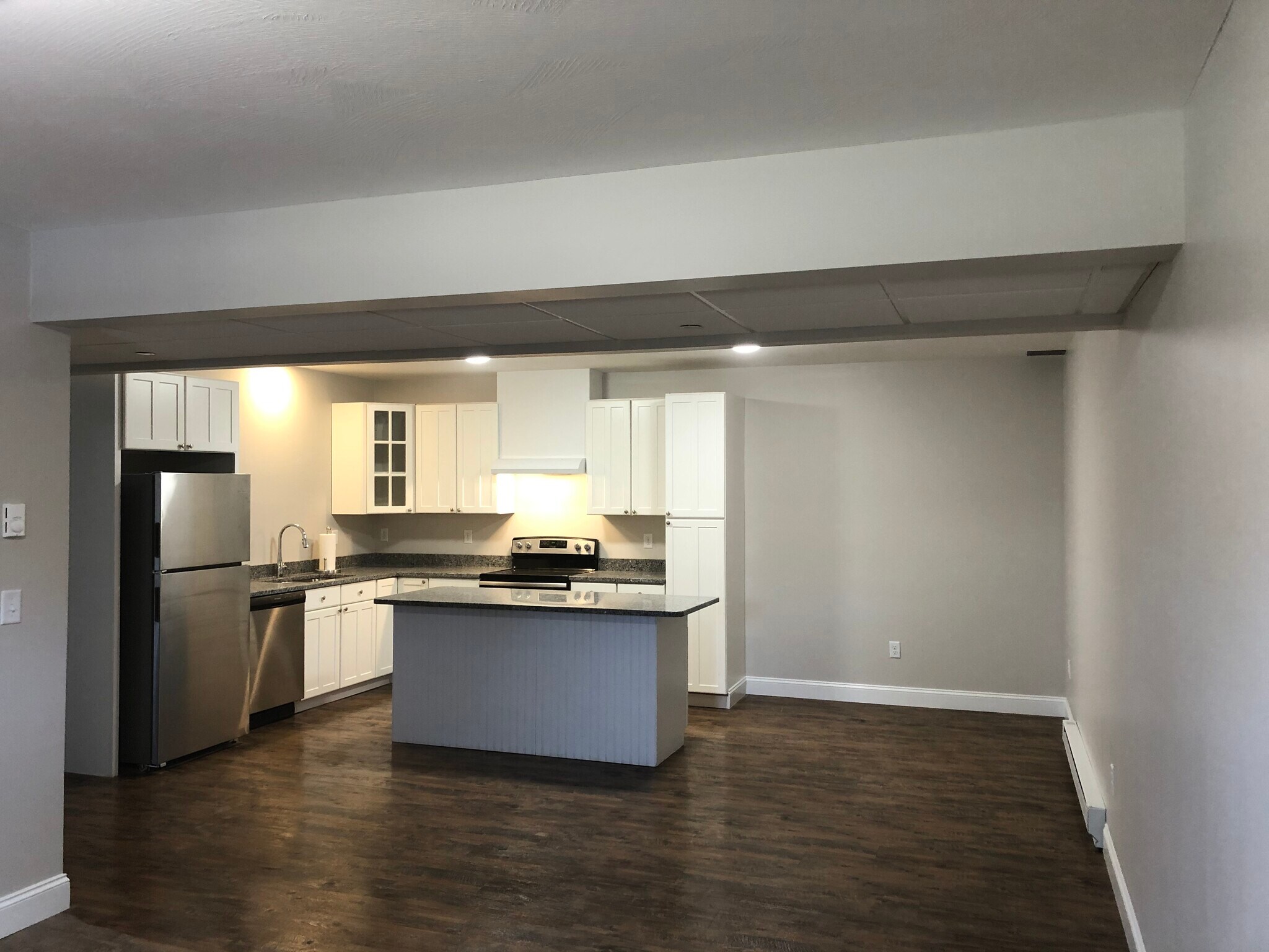 Kitchen - 1 Davis Ln