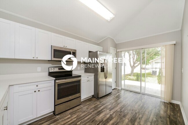 Building Photo - 3 Bedroom Pet-Friendly Home in Palmetto, FL with Main Street Renewal