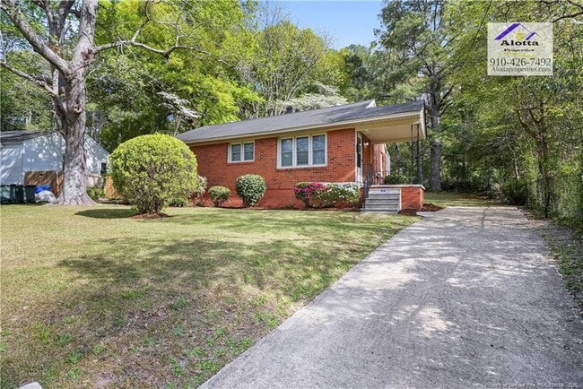 Building Photo - 2054 Osceola Dr