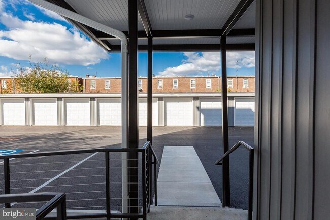 Building Photo - 9-213-UNI9 Jackson Dr