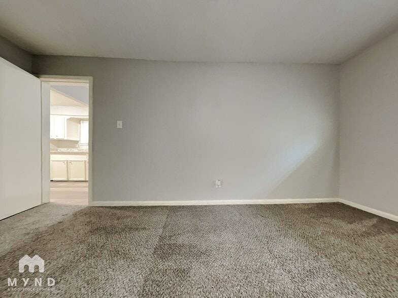 Building Photo - 2163 Drayton Ln