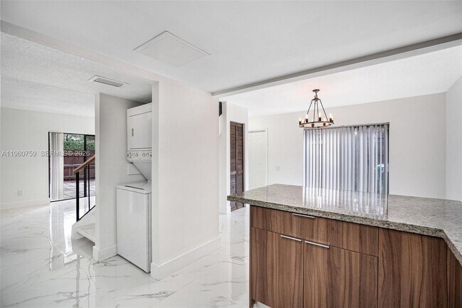 Building Photo - 7074 SW 114th Pl