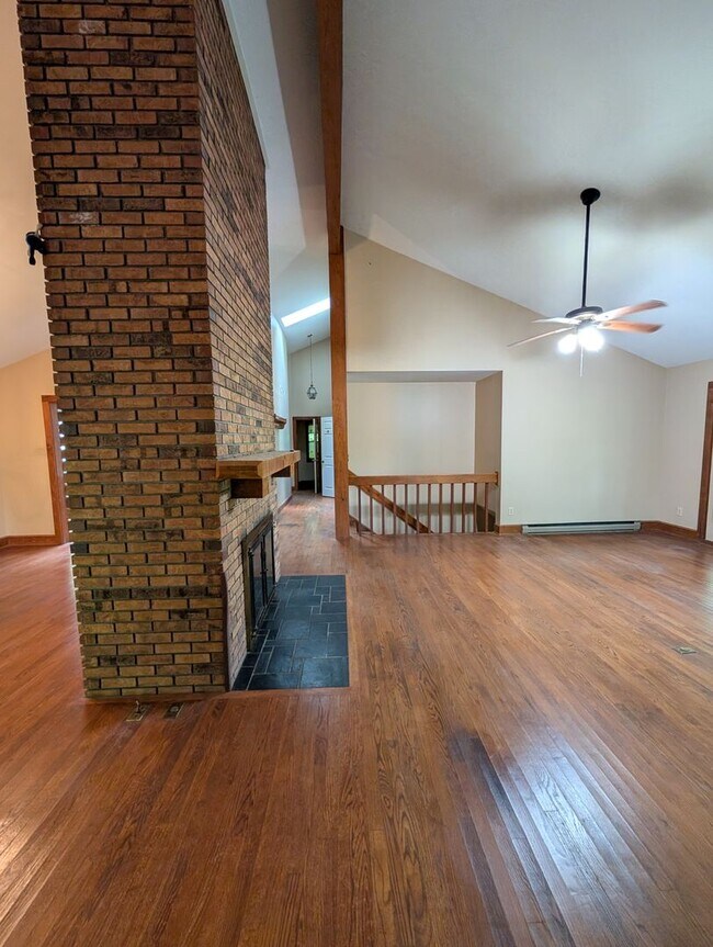 Building Photo - Montreat Rental