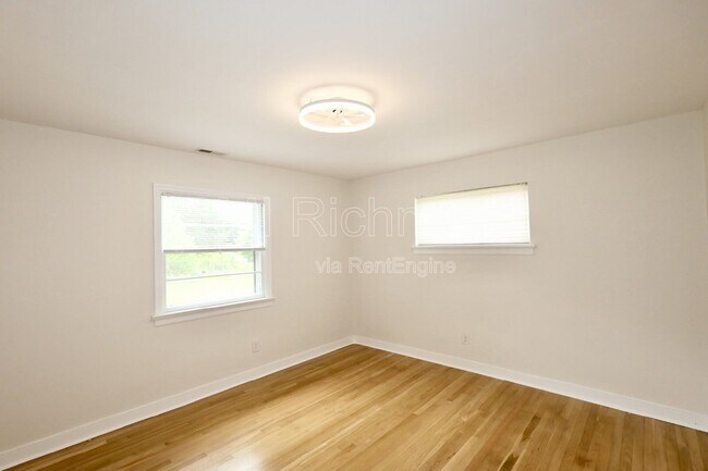Building Photo - 5913 Osoge Rd