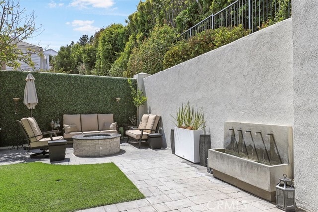 Building Photo - 11805 Henley Ln