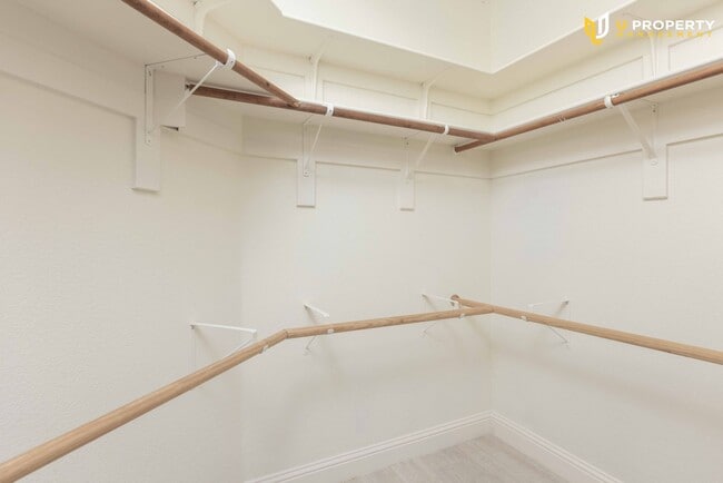 Building Photo - What's special