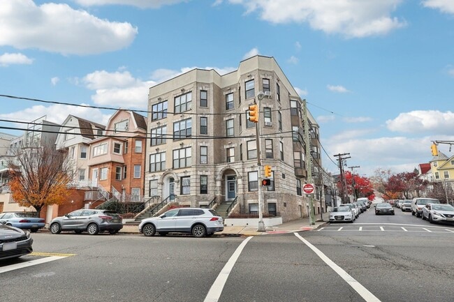 Building Photo - 963-965-965 JFK Blvd E