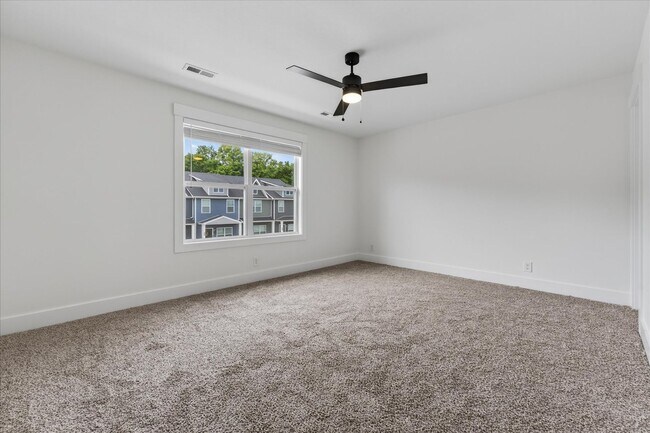 Building Photo - 309 Front Rdg Cir
