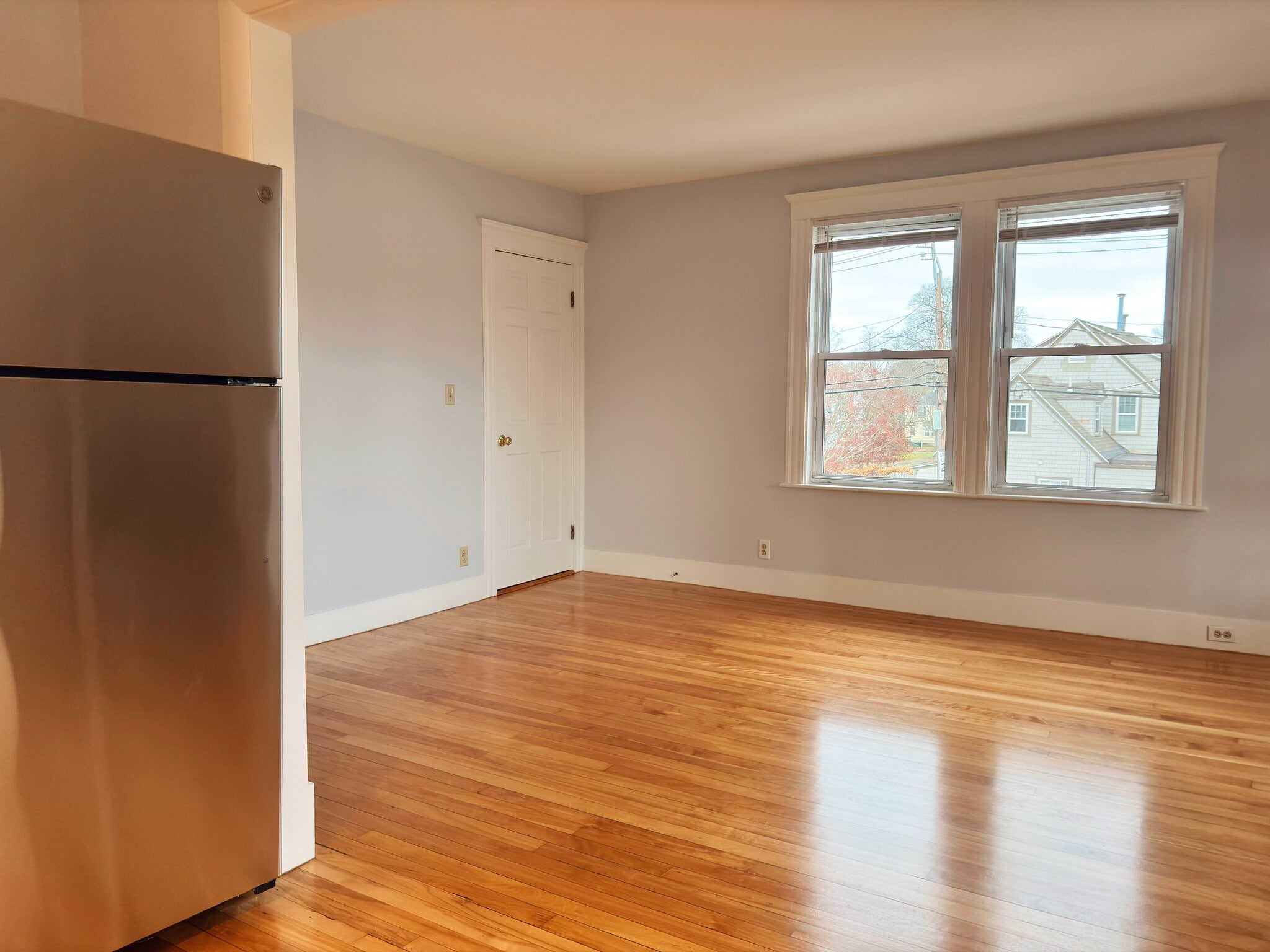 Building Photo - 253 Humphrey St