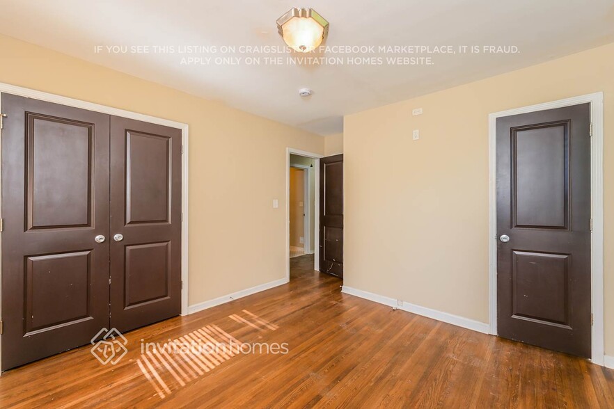 Building Photo - 1814 Flintwood Dr SE