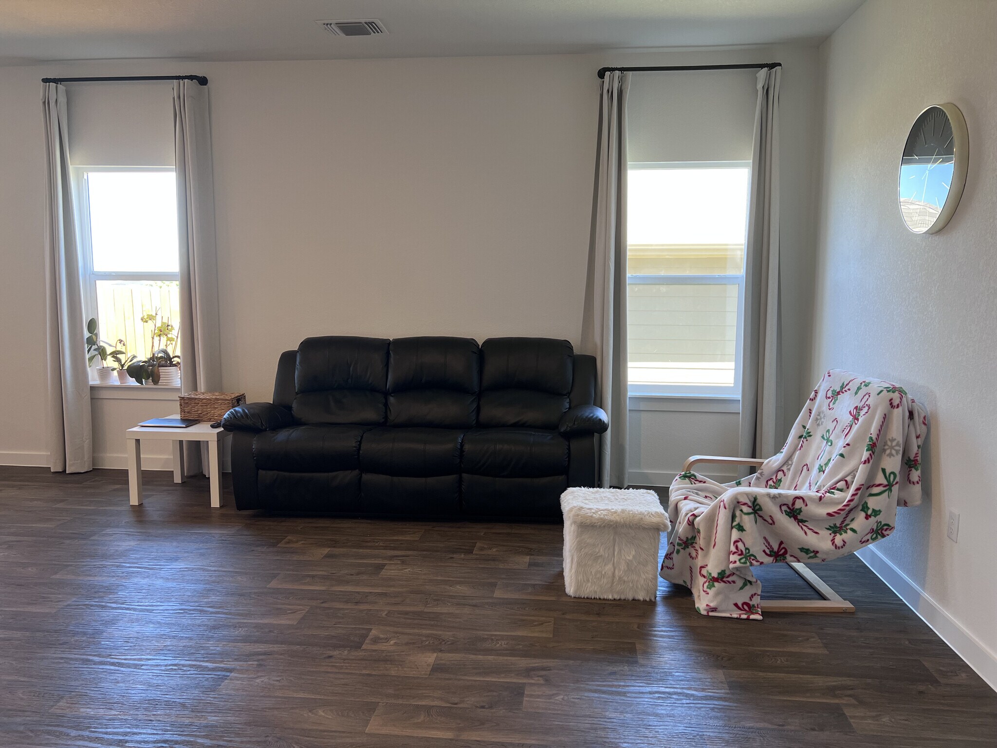Building Photo - 305 Concho River Dr
