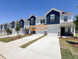 Building Photo - 202 Hunthill Rd