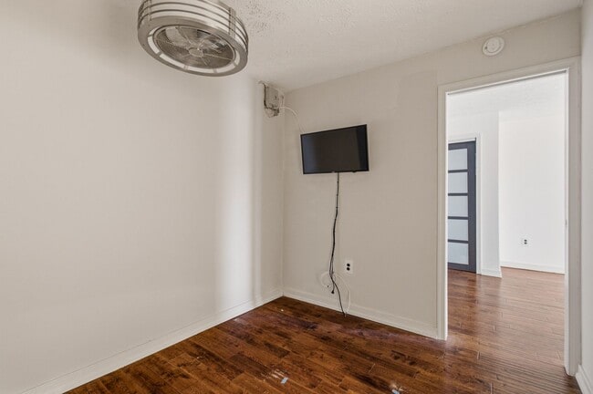 Building Photo - 1440 N Street NW
