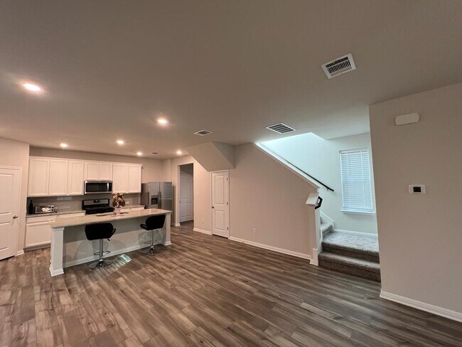 Building Photo - 138 Sawtooth Mountain Way