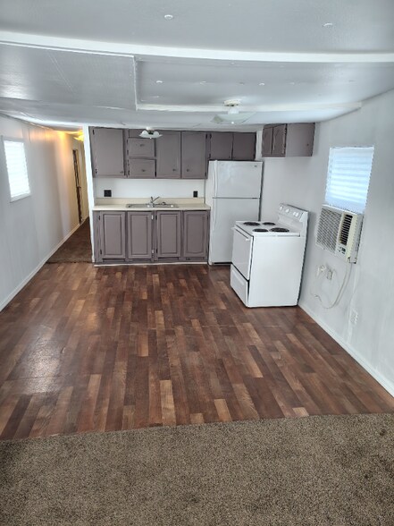 Primary Photo - 210 SE Camelot Loop