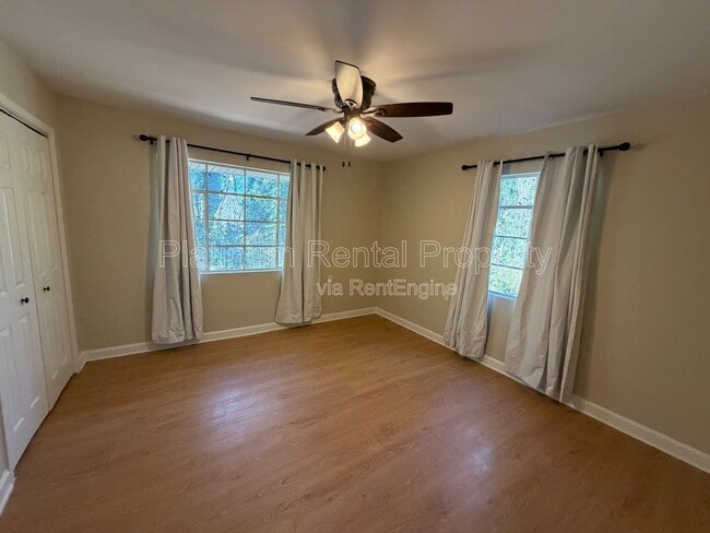 Building Photo - 1747 Carter Cir