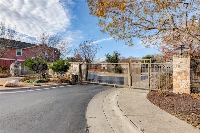 Building Photo - 12212 Tawny Farms Rd