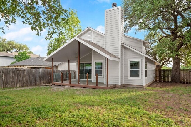 Building Photo - 3407 Sweetgum Trce