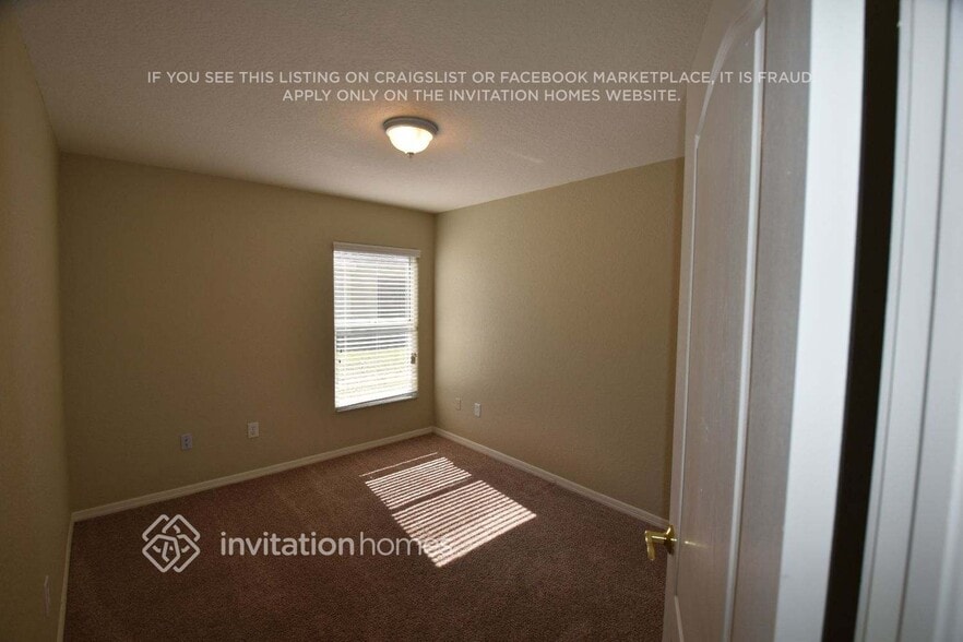 Building Photo - 325 Country Vineyard Dr