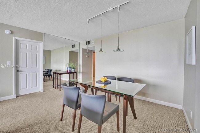 Building Photo - 3800 S Ocean Dr