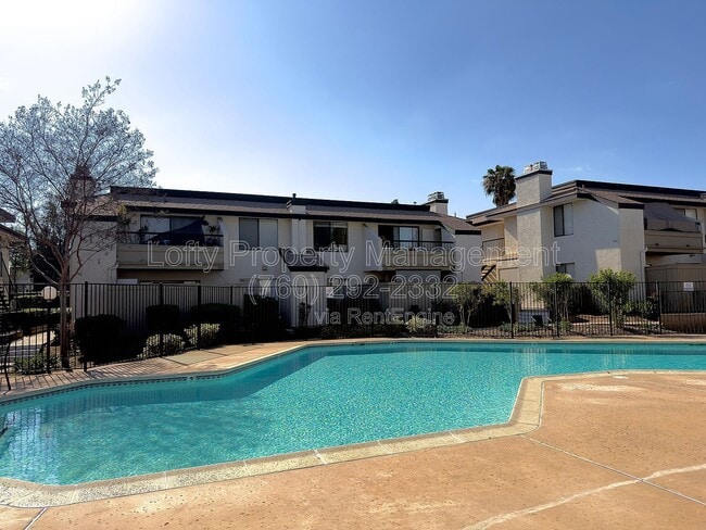 Building Photo - 450 W Vermont Ave