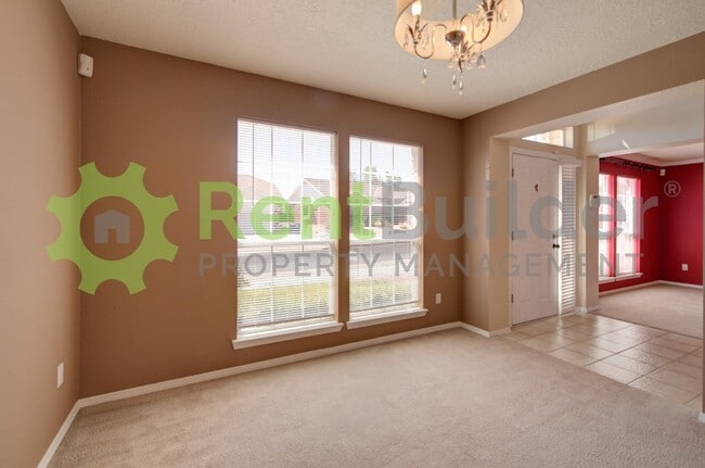 Building Photo - $MOVE IN SPECIAL PRICING$ 999.00 FIRST FULL MONTHS RENT.