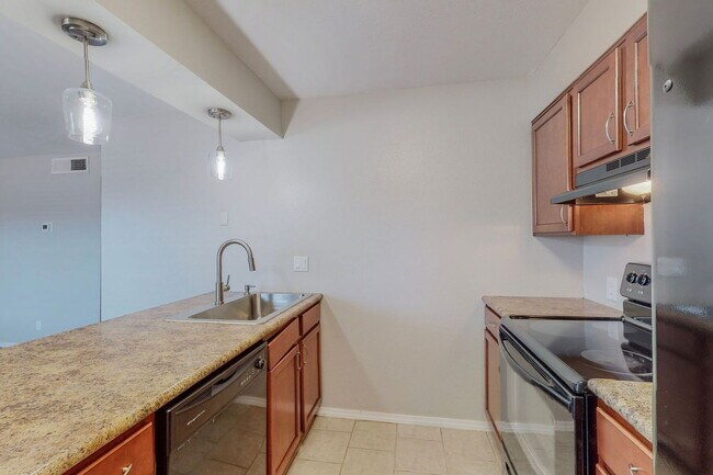 Building Photo - 4200 Montgomery Blvd NE