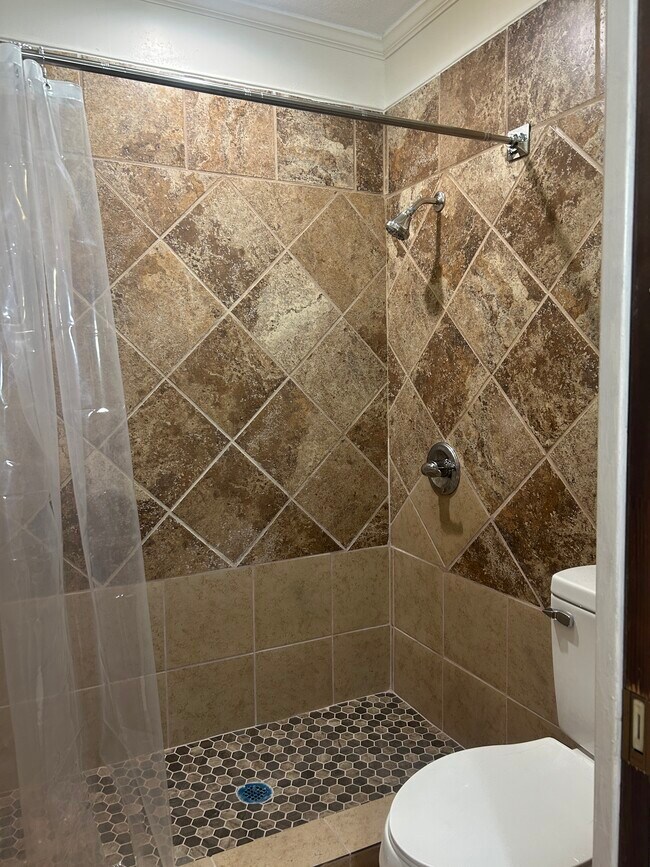 Building Photo - 2205 Forest Trail