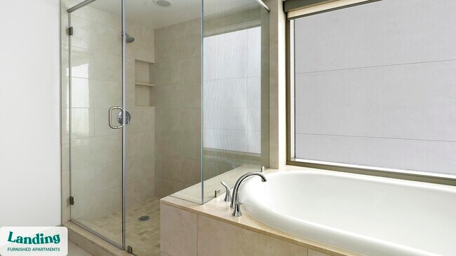 Building Photo - 777 Preston St