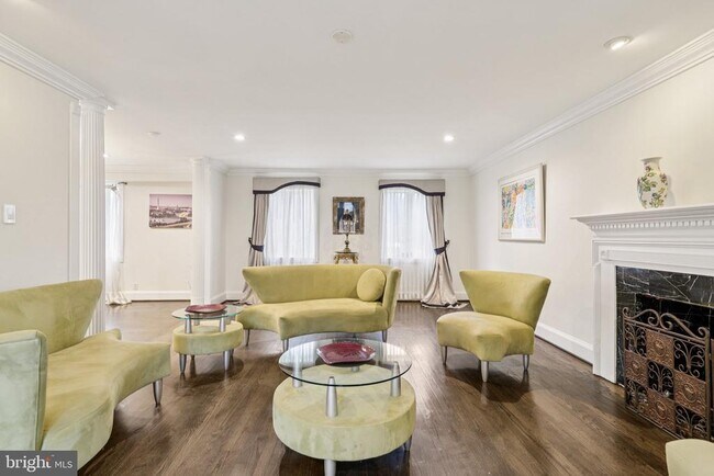 Building Photo - 5301 Goldsboro Rd