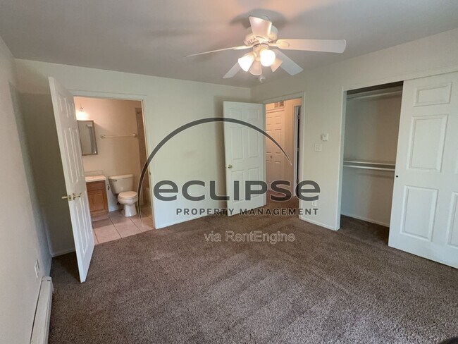 Building Photo - 497 Coronado Ct