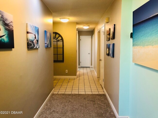 Building Photo - 3011 Princeton Ave