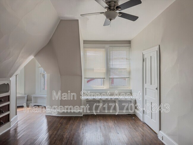 Building Photo - 269 Chestnut St