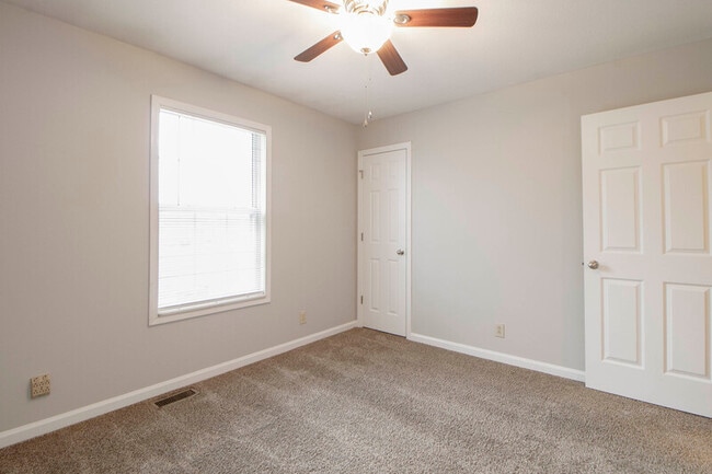 Building Photo - 363 Peabody Dr