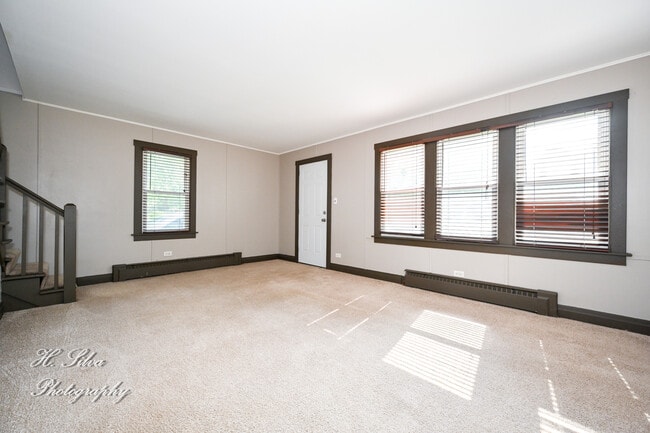 Building Photo - 331 Charlotte Ave